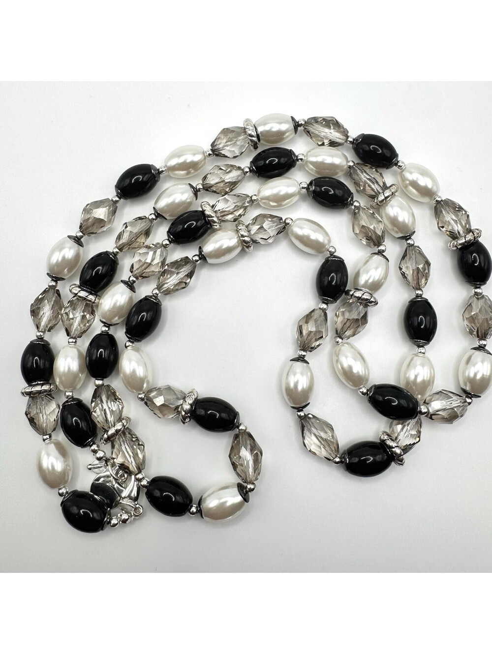 VTG Black & White Beaded Necklace-Faux Pearl, Crystal Glass, Silver Tone 40”LONG
